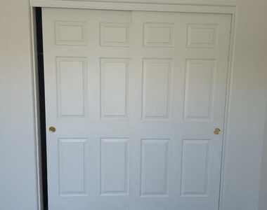 1064 S Jesse Place - Photo Thumbnail 16