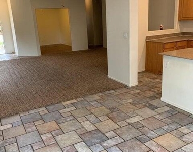 1064 S Jesse Place - Photo Thumbnail 5