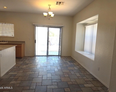 1064 S Jesse Place - Photo Thumbnail 4
