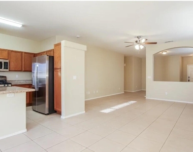 11179 W Berkeley Road - Photo Thumbnail 4
