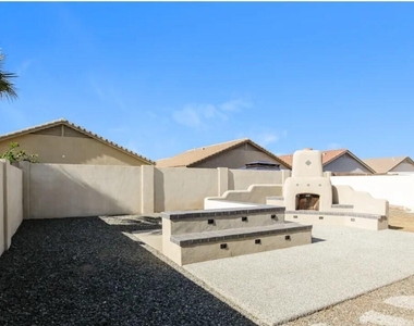 11179 W Berkeley Road - Photo Thumbnail 13