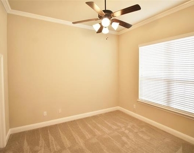 505 Clemson Lane - Photo Thumbnail 3