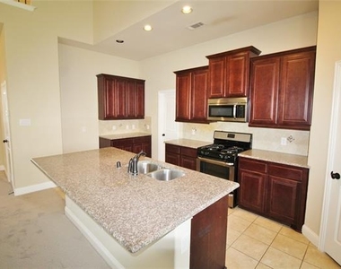 505 Clemson Lane - Photo Thumbnail 7