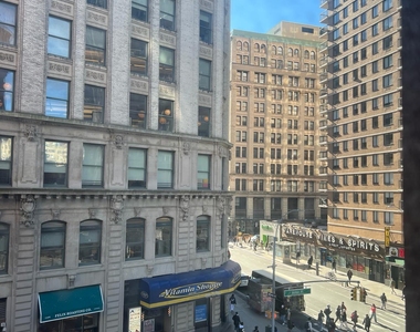 Astor Place - Photo Thumbnail 8