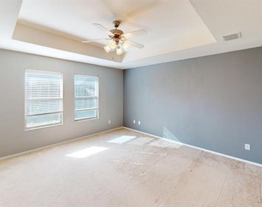 12616 Seagull Way - Photo Thumbnail 11
