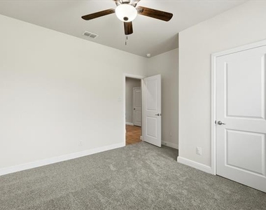 704 Wilmott Terrace - Photo Thumbnail 21
