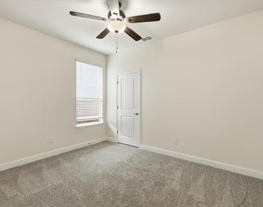 704 Wilmott Terrace - Photo Thumbnail 23