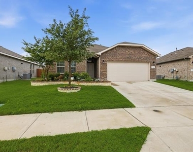704 Wilmott Terrace - Photo Thumbnail 1