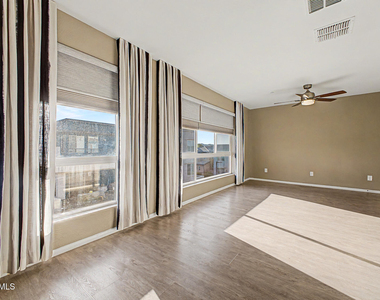 1250 N Abbey Lane - Photo Thumbnail 15