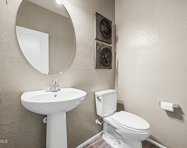 1250 N Abbey Lane - Photo Thumbnail 13