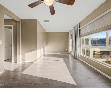 1250 N Abbey Lane - Photo Thumbnail 17