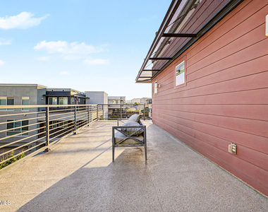 1250 N Abbey Lane - Photo Thumbnail 31