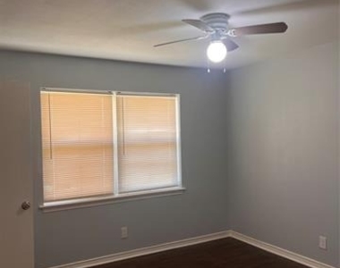 2917 Hickox Road - Photo Thumbnail 8