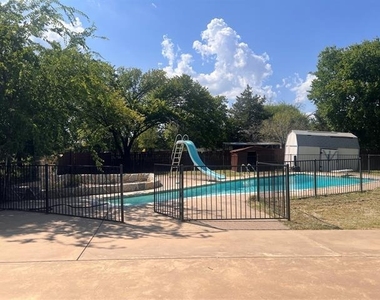 2917 Hickox Road - Photo Thumbnail 13