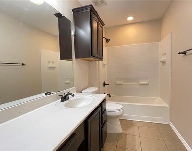 5921 Snow Creek Drive - Photo Thumbnail 10