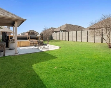 1309 Canary Lane - Photo Thumbnail 19
