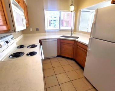 154 W 5th Street - Photo Thumbnail 9