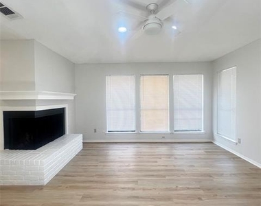 3037 Airhaven Street - Photo Thumbnail 2