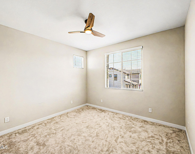10950 W Beatrice Street - Photo Thumbnail 24