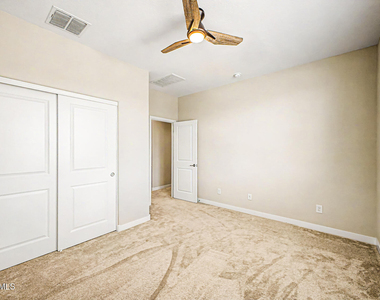 10950 W Beatrice Street - Photo Thumbnail 29
