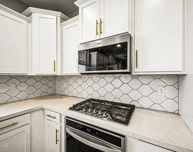 10950 W Beatrice Street - Photo Thumbnail 14