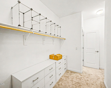 10950 W Beatrice Street - Photo Thumbnail 21