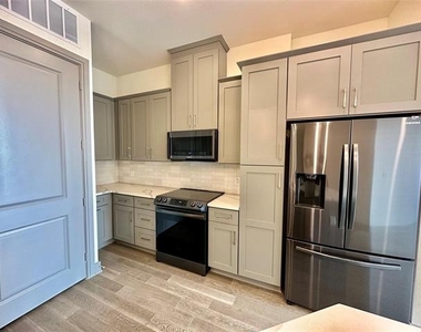 2700 Old Denton Road Unit#4421 - Photo Thumbnail 8