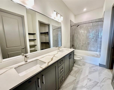 2700 Old Denton Road Unit#4421 - Photo Thumbnail 4