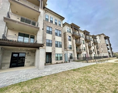 2700 Old Denton Road Unit#4421 - Photo Thumbnail 12