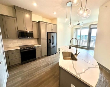 2700 Old Denton Road Unit#4421 - Photo Thumbnail 3