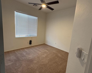 3886 S Marigold Way - Photo Thumbnail 9