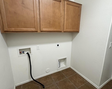 3886 S Marigold Way - Photo Thumbnail 11