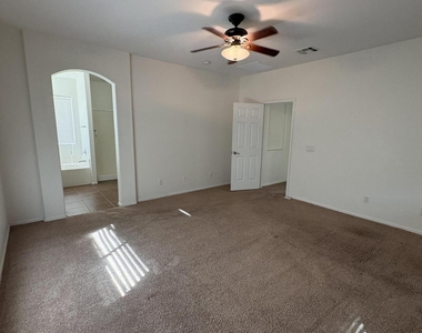 3886 S Marigold Way - Photo Thumbnail 5