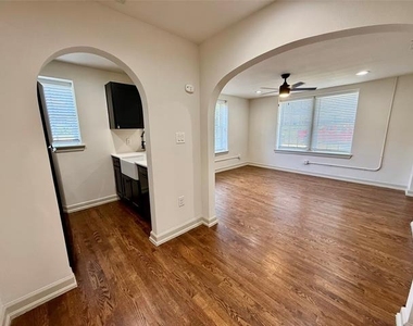 5506 Miller Avenue - Photo Thumbnail 1