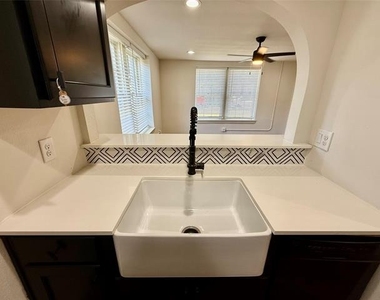 5506 Miller Avenue - Photo Thumbnail 5