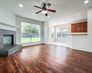 8217 Rayburn Lane - Photo Thumbnail 9