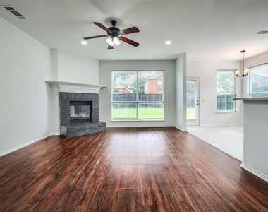 8217 Rayburn Lane - Photo Thumbnail 5