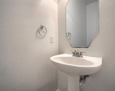 8217 Rayburn Lane - Photo Thumbnail 20