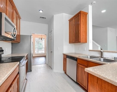 8217 Rayburn Lane - Photo Thumbnail 12