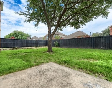 8217 Rayburn Lane - Photo Thumbnail 28