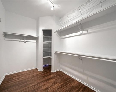 8217 Rayburn Lane - Photo Thumbnail 19