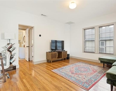 2723 Sharon Street - Photo Thumbnail 7