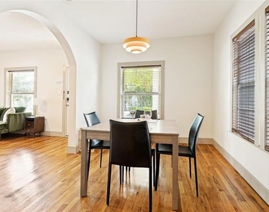 2723 Sharon Street - Photo Thumbnail 12