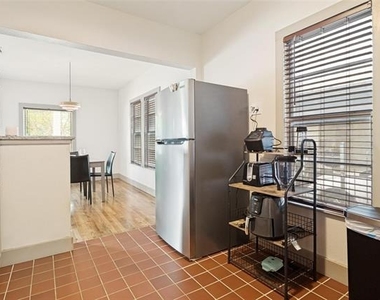 2723 Sharon Street - Photo Thumbnail 8