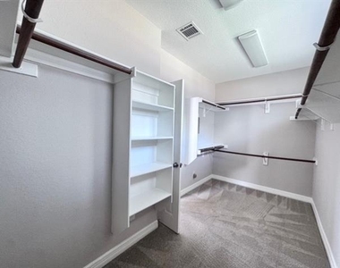 6504 Diamond Drive - Photo Thumbnail 16
