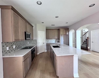 6504 Diamond Drive - Photo Thumbnail 9
