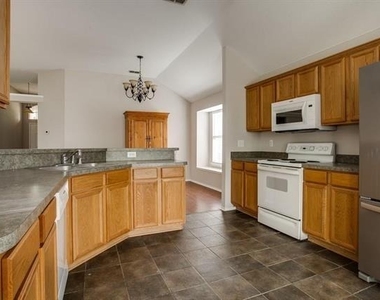 9213 Norfolk Lane - Photo Thumbnail 9