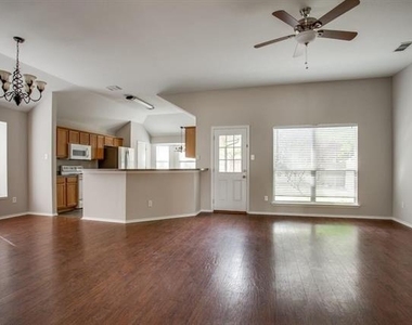 9213 Norfolk Lane - Photo Thumbnail 17