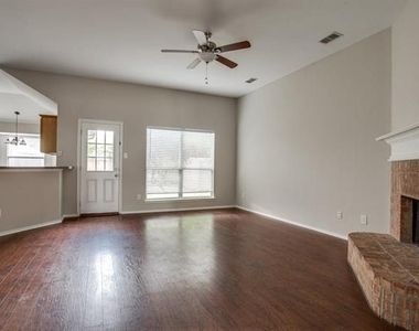 9213 Norfolk Lane - Photo Thumbnail 18