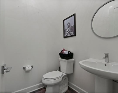 1813 Park Avenue - Photo Thumbnail 11